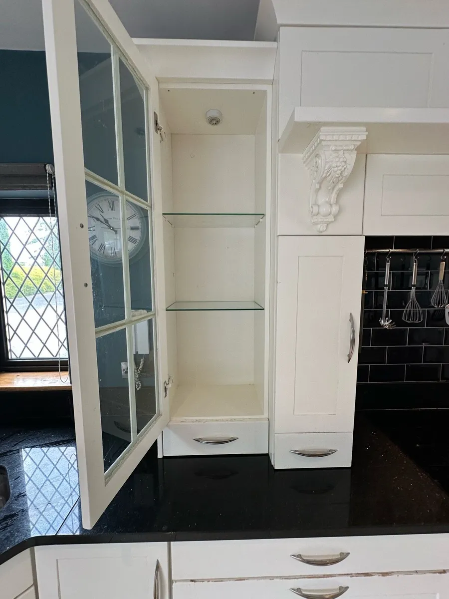 Kitchen - Image 4