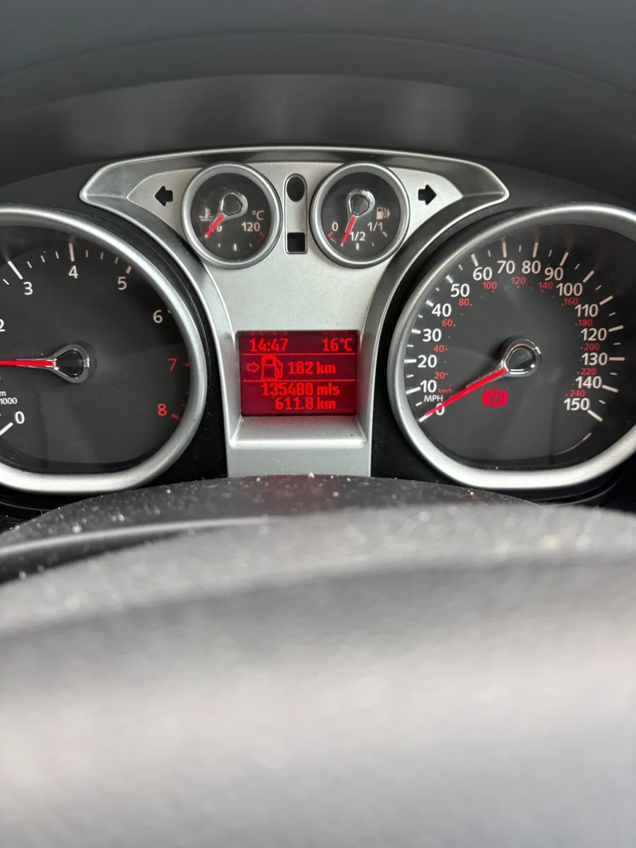 Ford Focus 2008 - Image 2