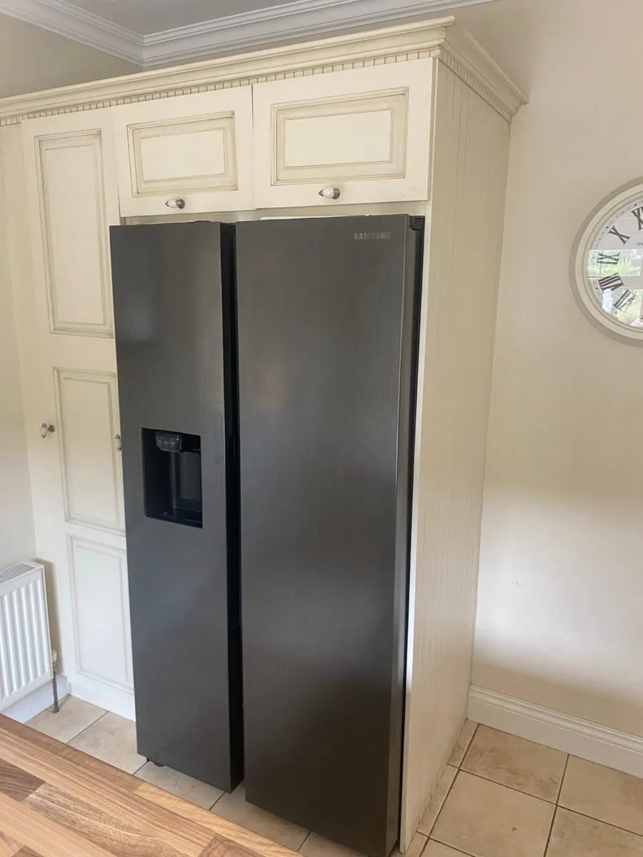 Kitchen - solid wood painted - Image 3