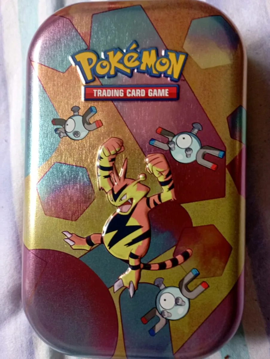 POKÉMON TRADING CARDS IN  COLLEIUBLE TIN. - Image 1