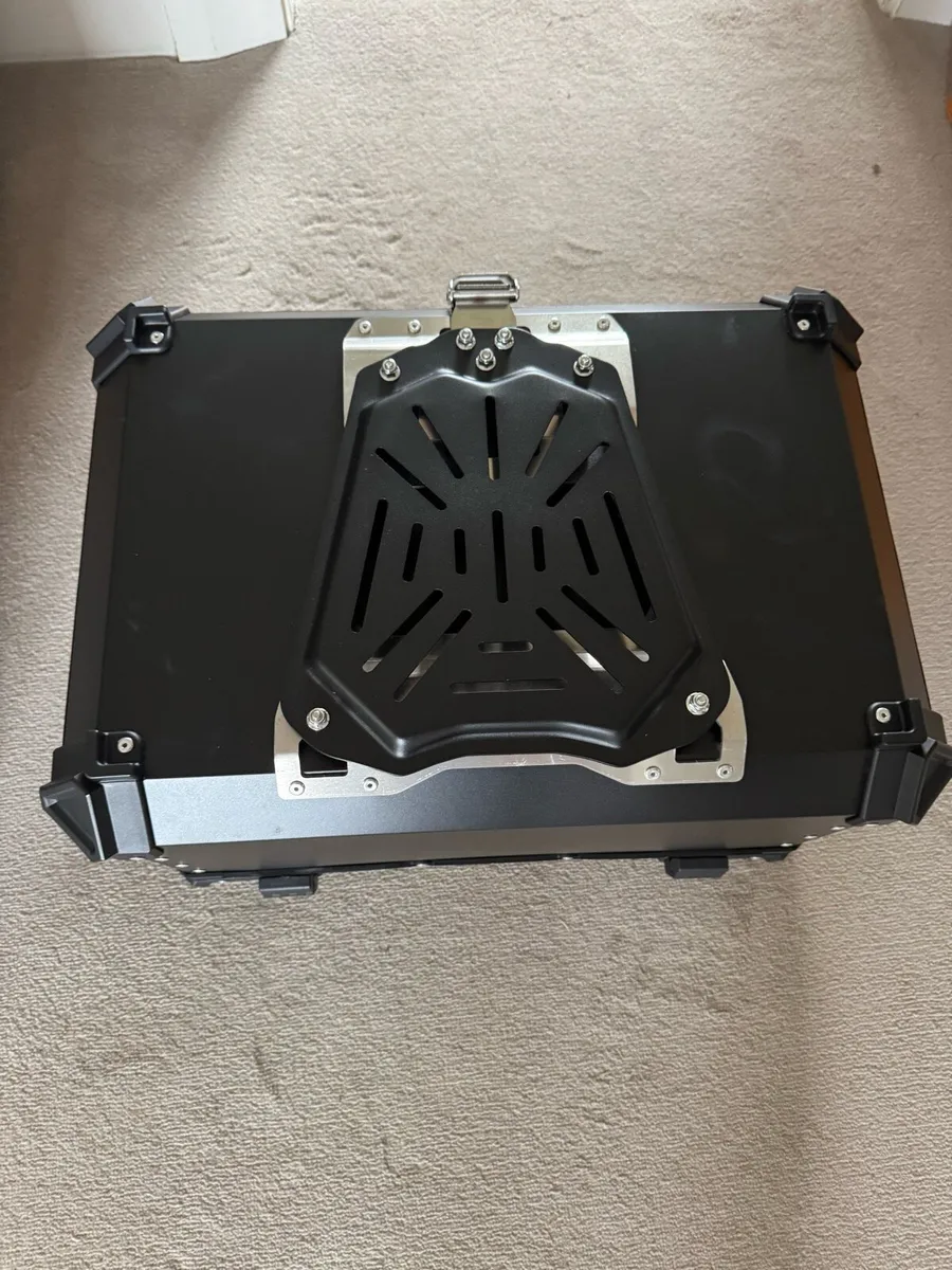 Top box - Image 3