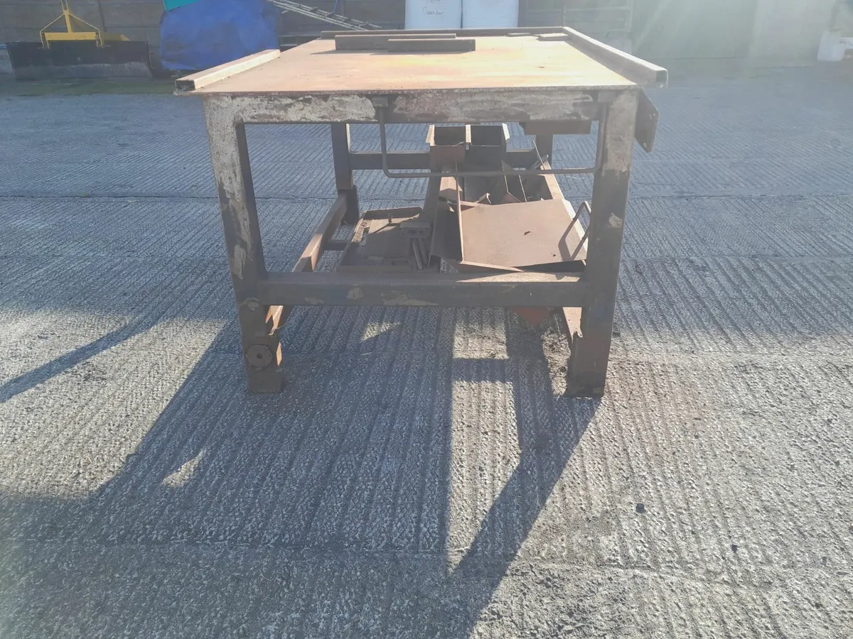 Steel Welding table - Image 1