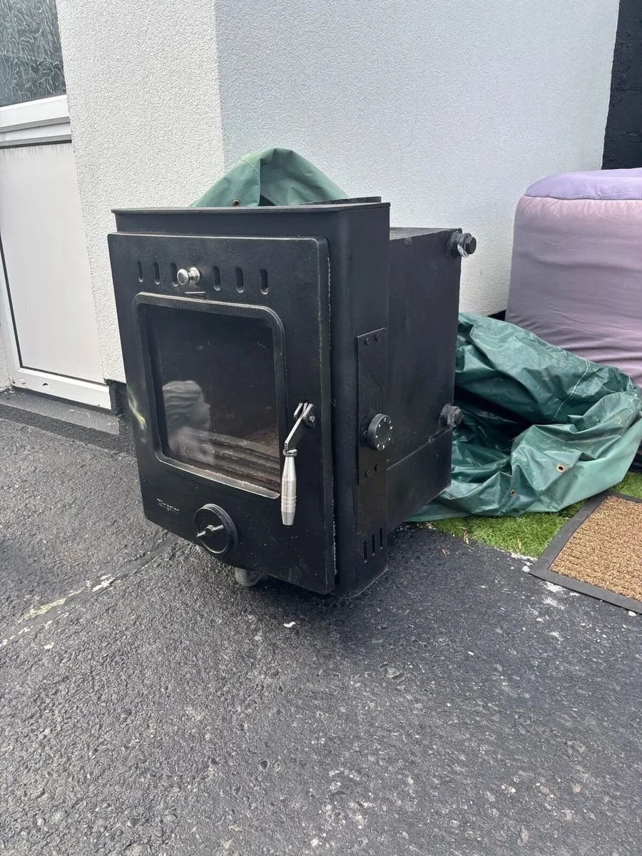 Falcon insert stove - Image 1