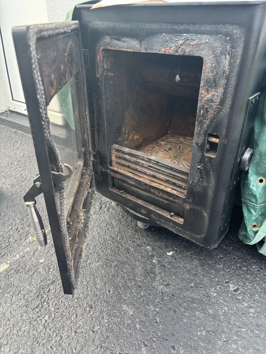 Falcon insert stove - Image 4