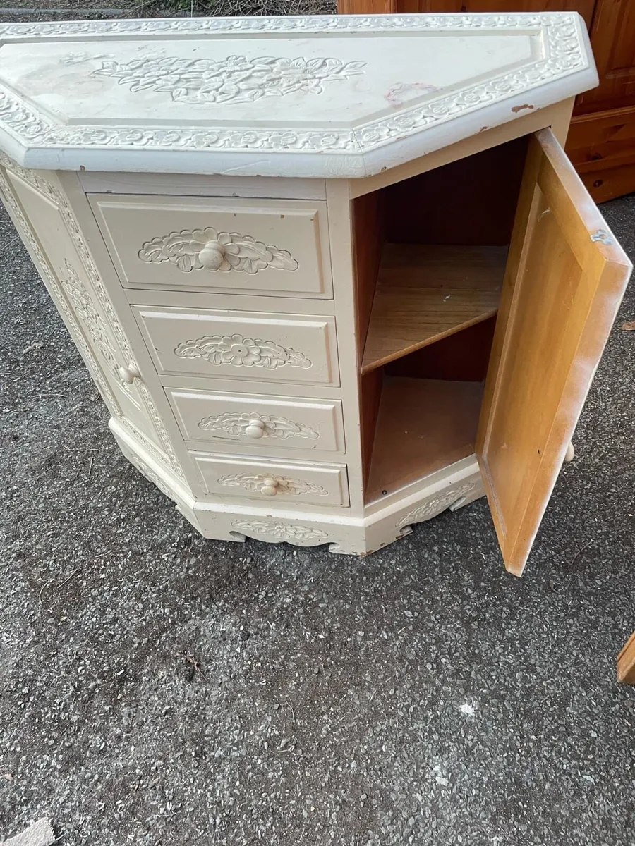 Side table or tv cabinet - Image 2