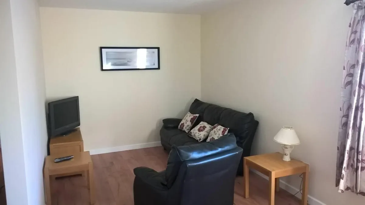Race week Accommodation - Image 4