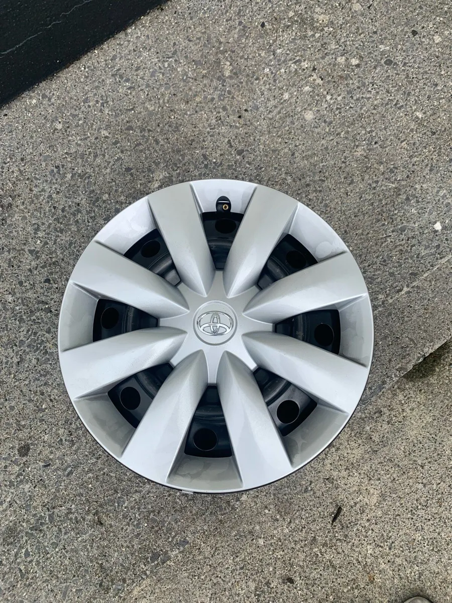 4 No. Wheels and Covers - Image 2