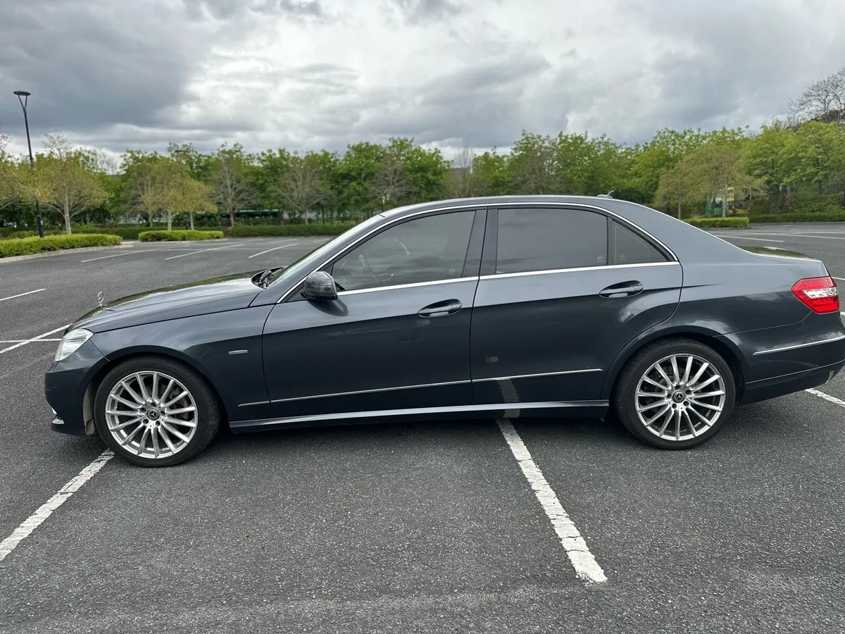 Mercedes Eclass 2010 1yr NCT Family Car - Image 1