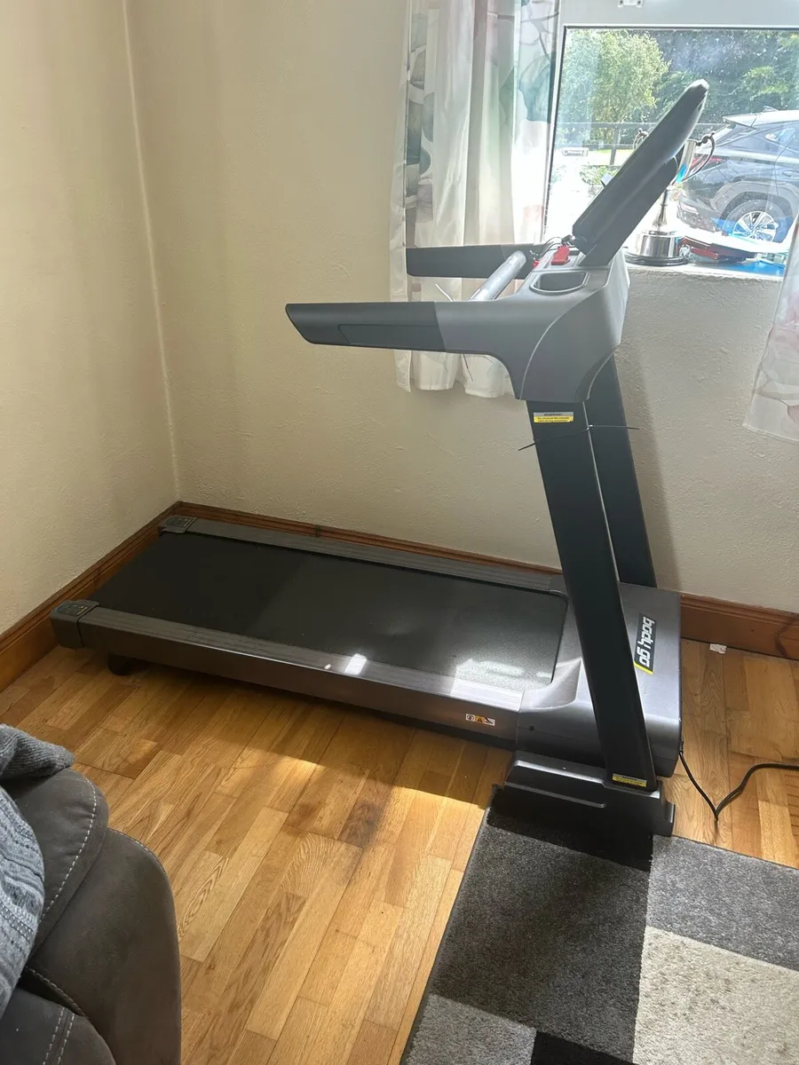 Treadmill - Image 1