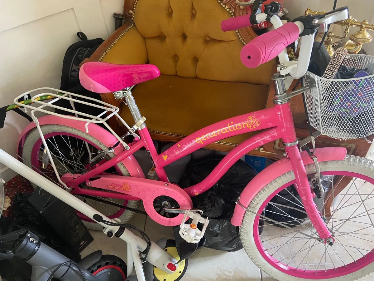 Girls New generation pink bike - Image 3
