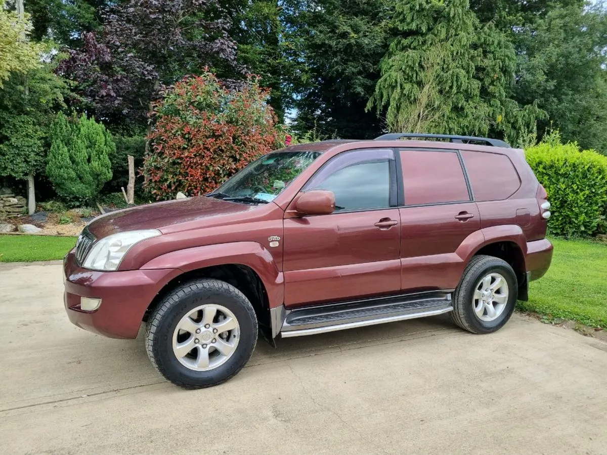 Toyota Landcruiser lwb 2007 - Image 1