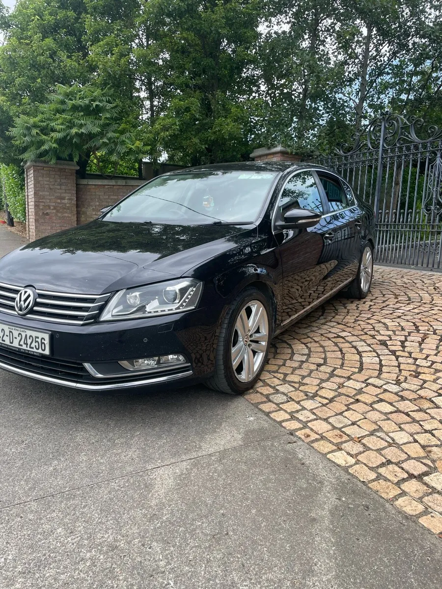 VW PASSAT - Image 2