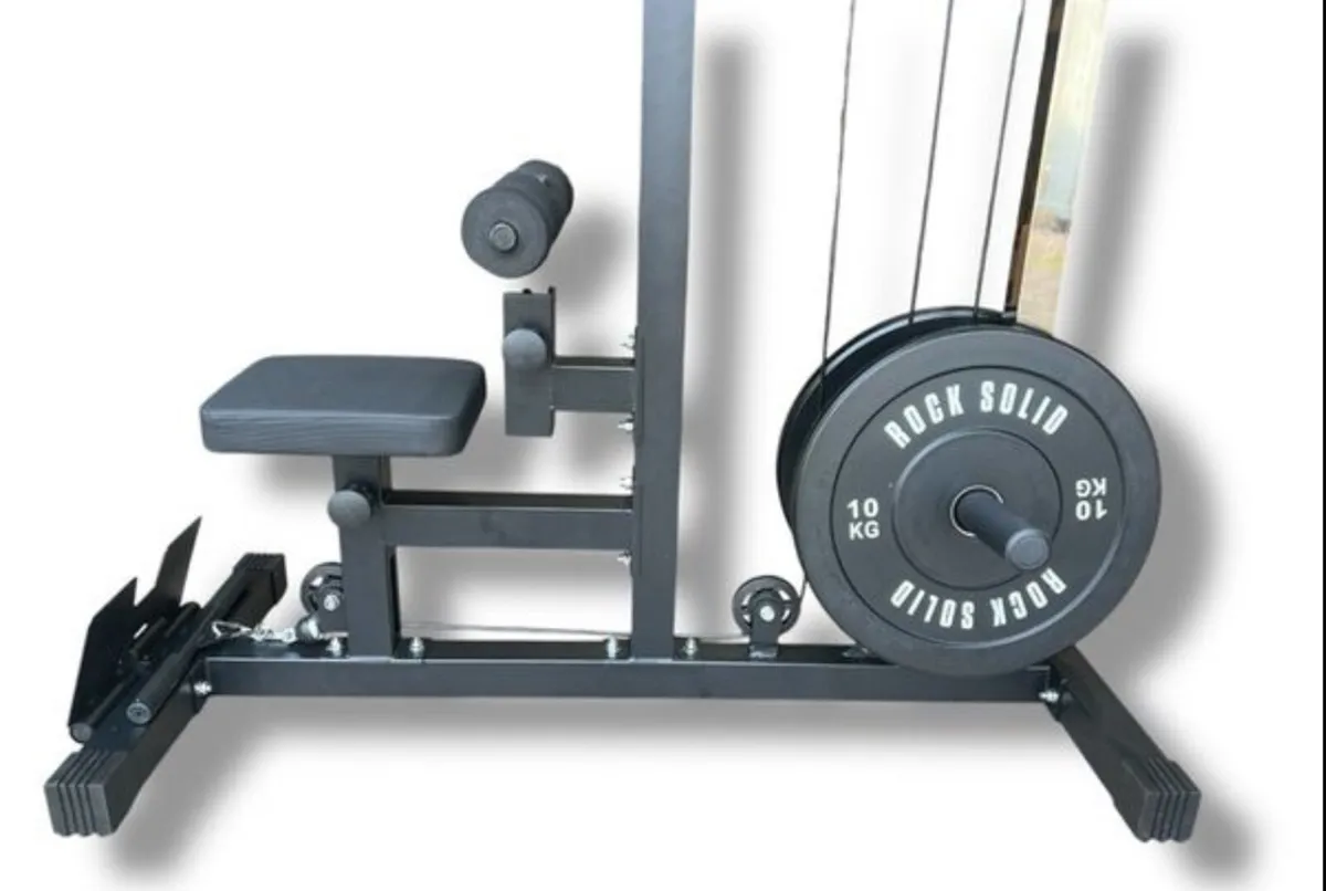 Lat Pulldown / low row combo machine (new in box) - Image 3