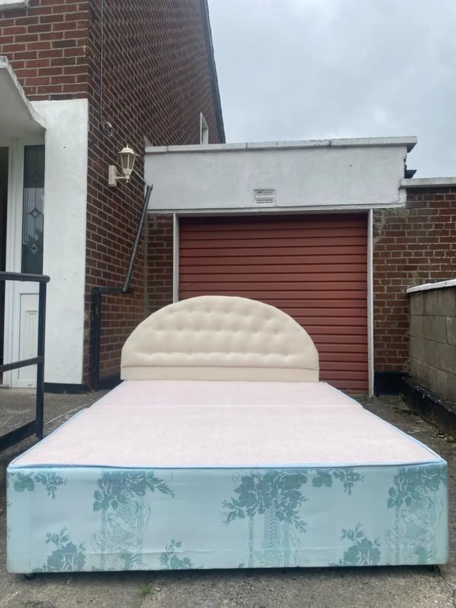 double bed with 4 drawers - Image 3