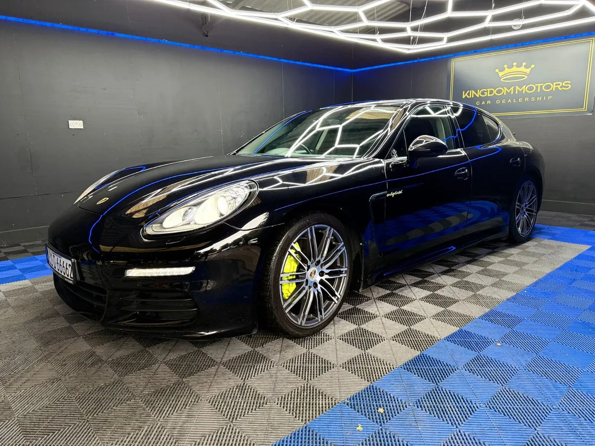 Porsche Panamera S,3.0 petrol-hybridi,SUNROOF - Image 4