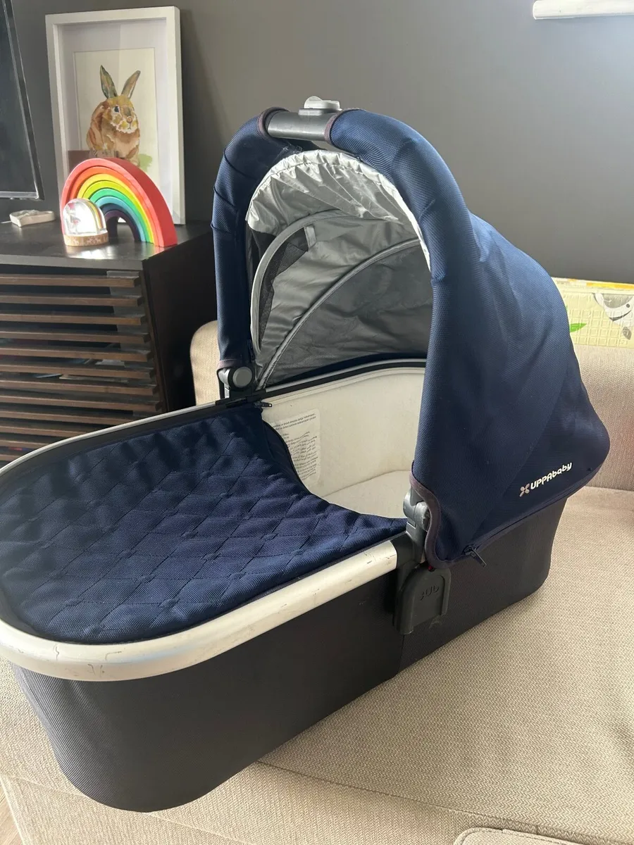 Uppa baby cot - Image 3