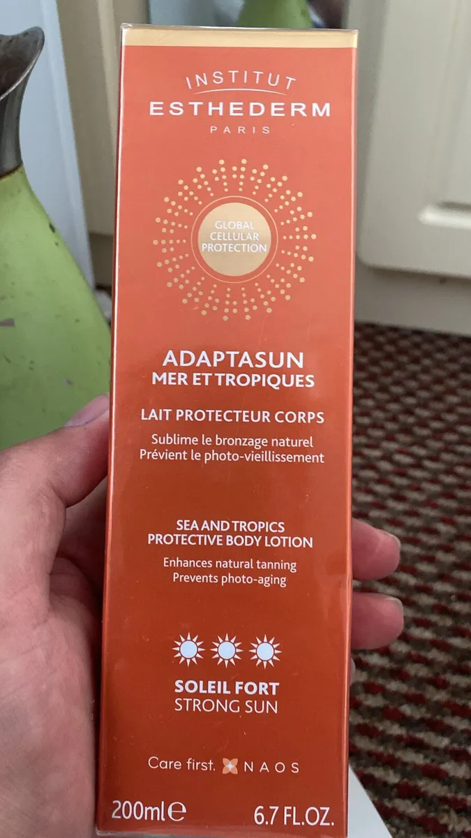 Institut esthederm Paris sunblock - Image 1