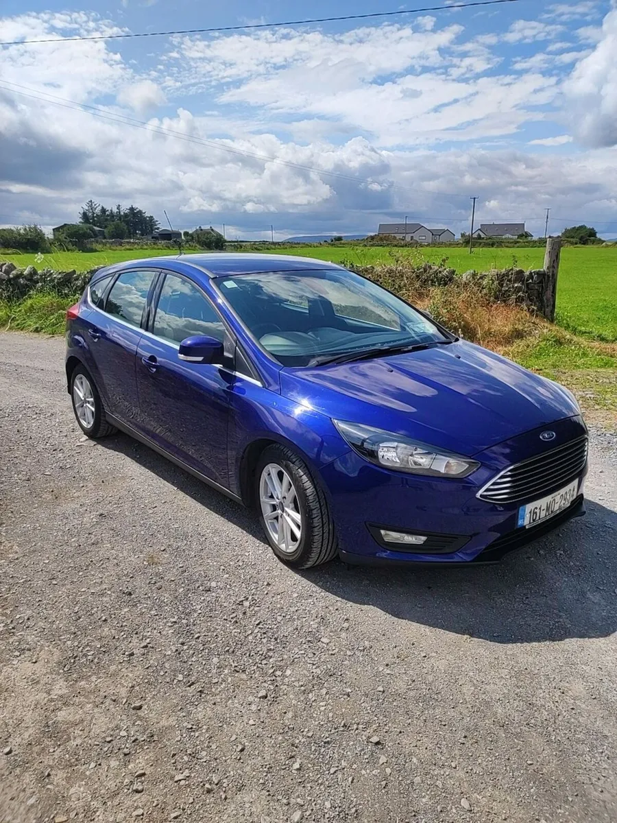 FORD FOCUS 1.5 TDCI ZETEC - Image 2