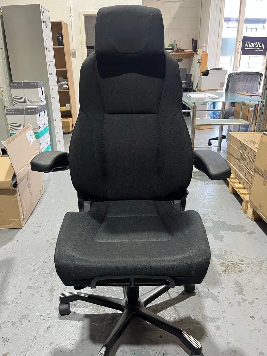 Office chair - Image 1