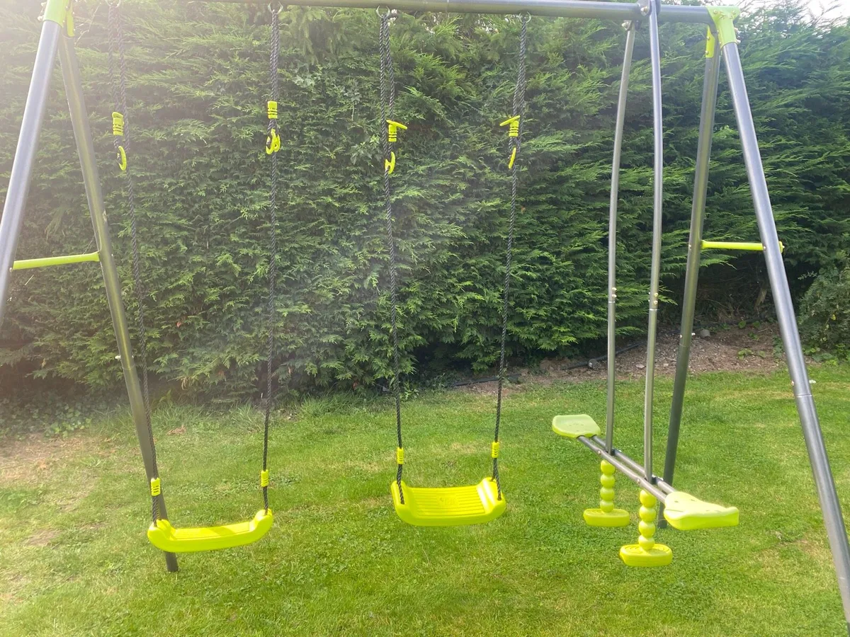 Apatou Metal Swing Set with 3 Seat Units - Image 2