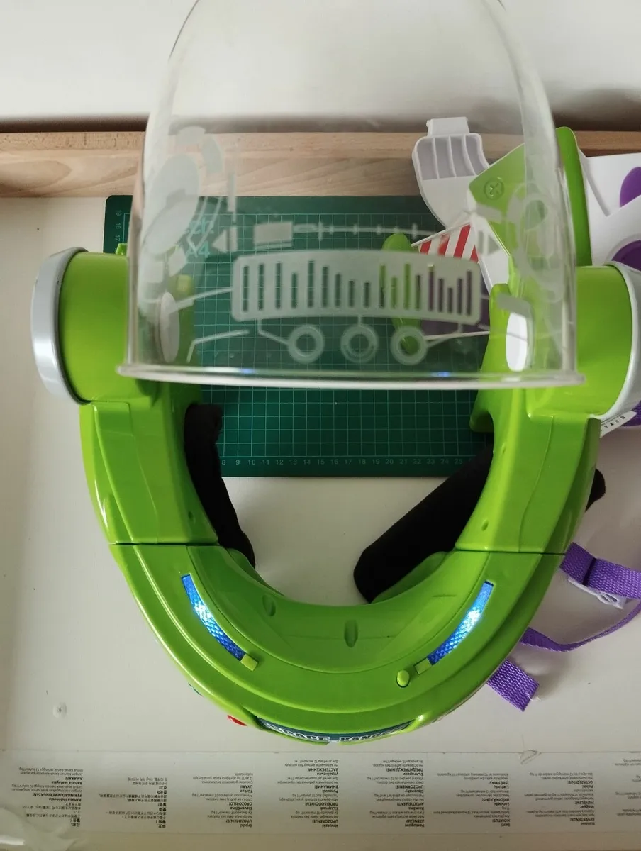 Buzz Lightyear Space Ranger Helmet - Image 4
