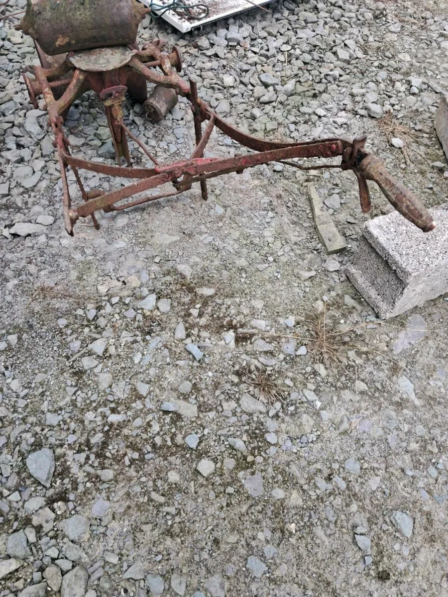 Pierce turnip seeder - Image 4