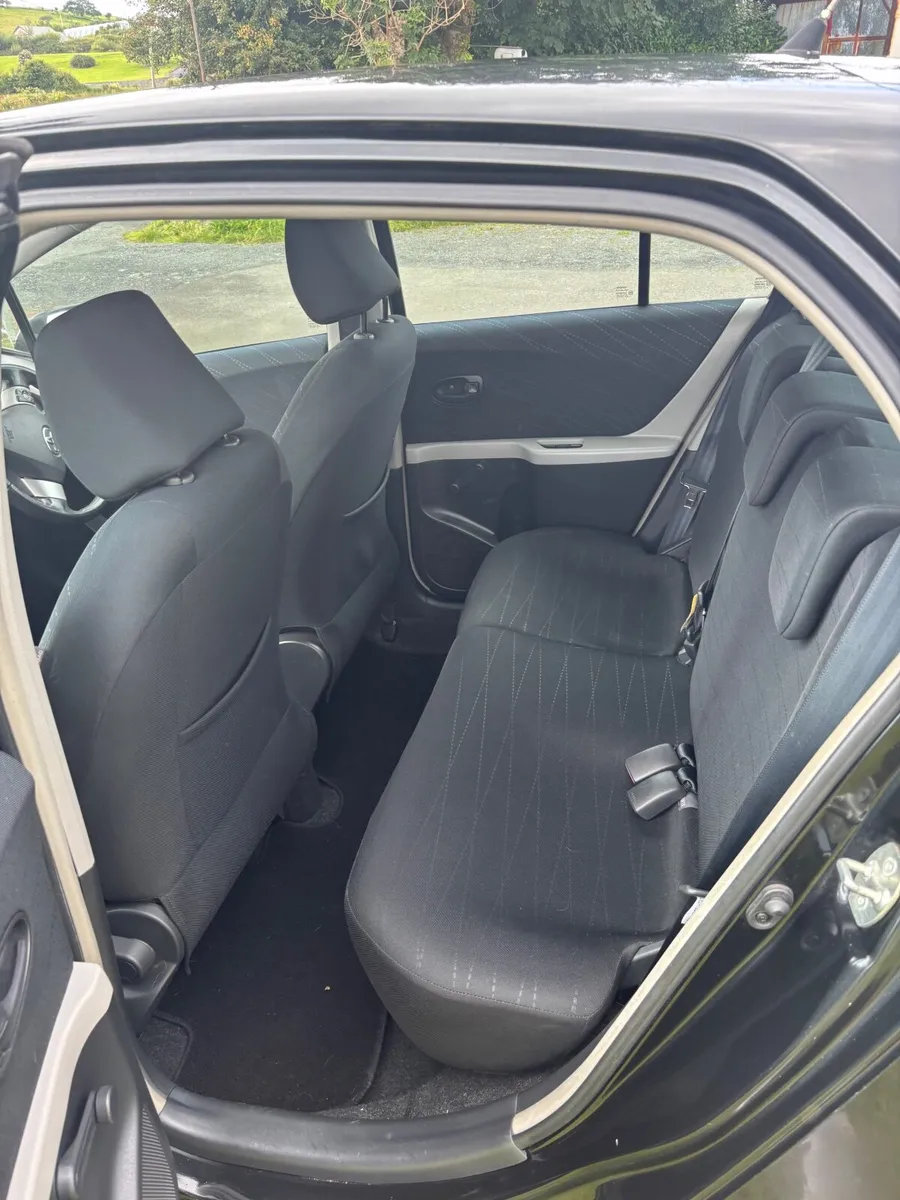 Toyota Yaris 2008 - Image 3