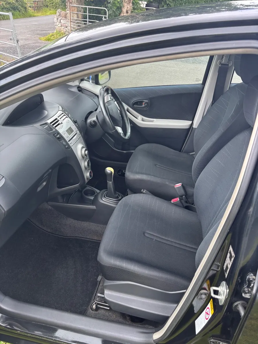 Toyota Yaris 2008 - Image 4