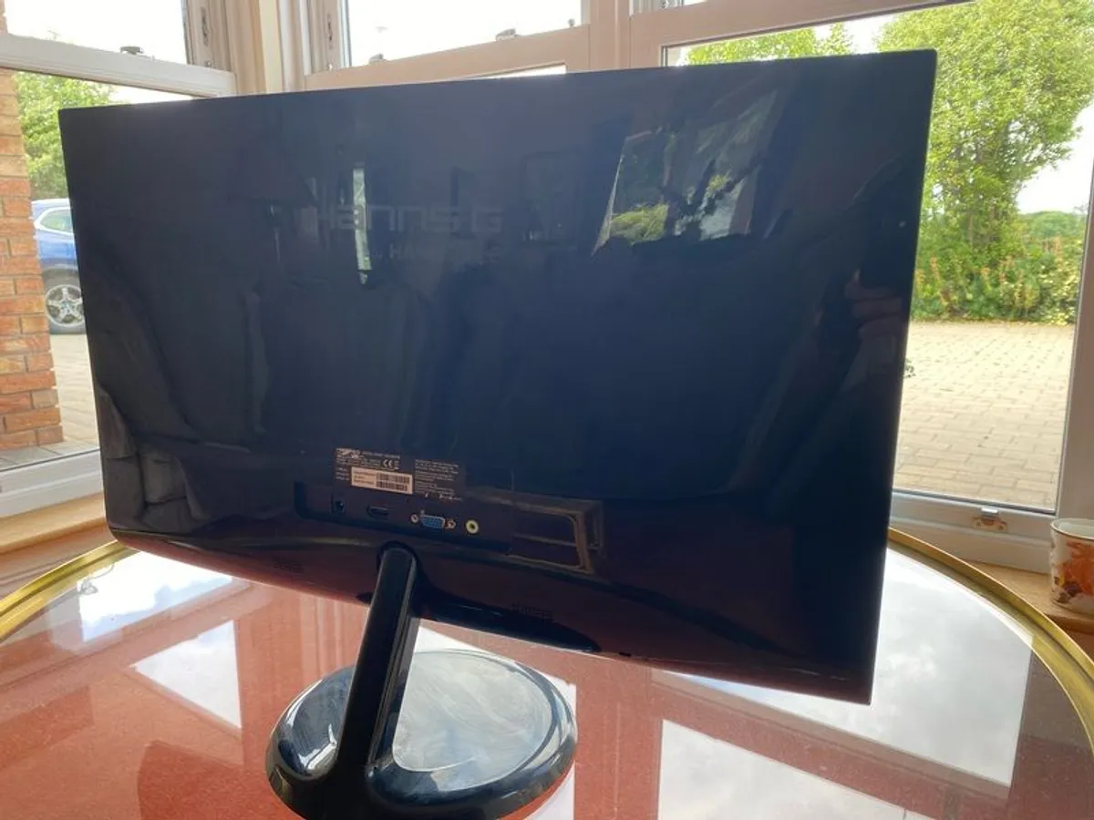 PC Monitor - Image 2