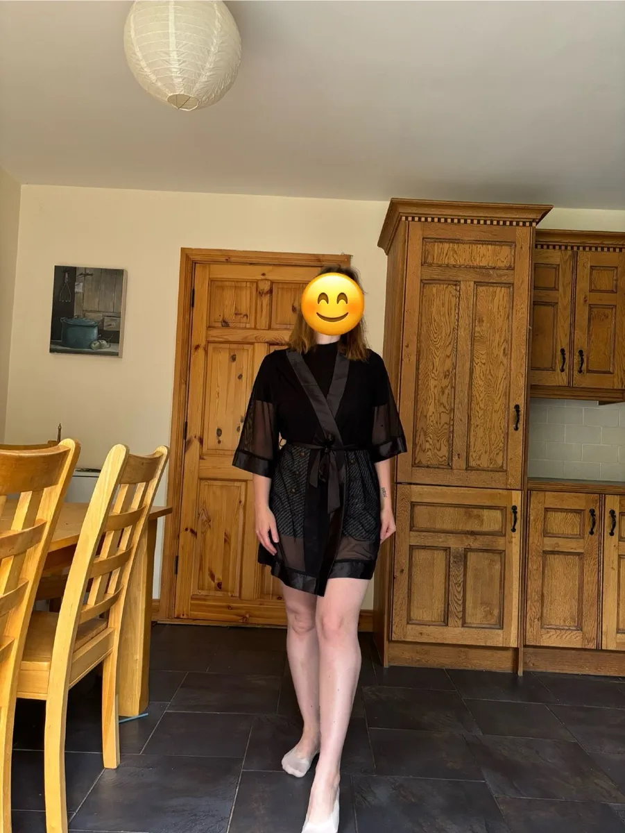 Dressing gown - Image 1