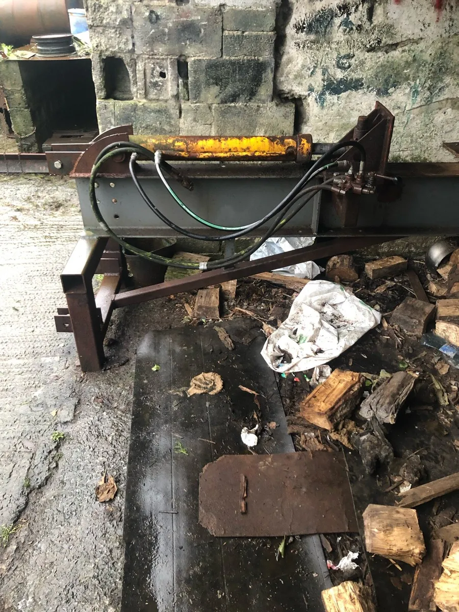 Log splitter - Image 2
