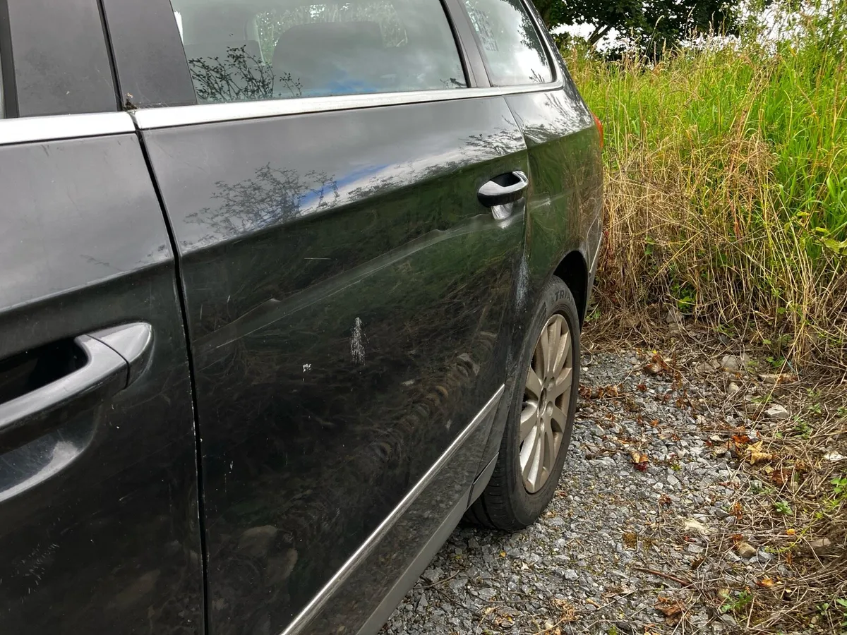 Volkswagen Passat 1.6 fsi - Image 4