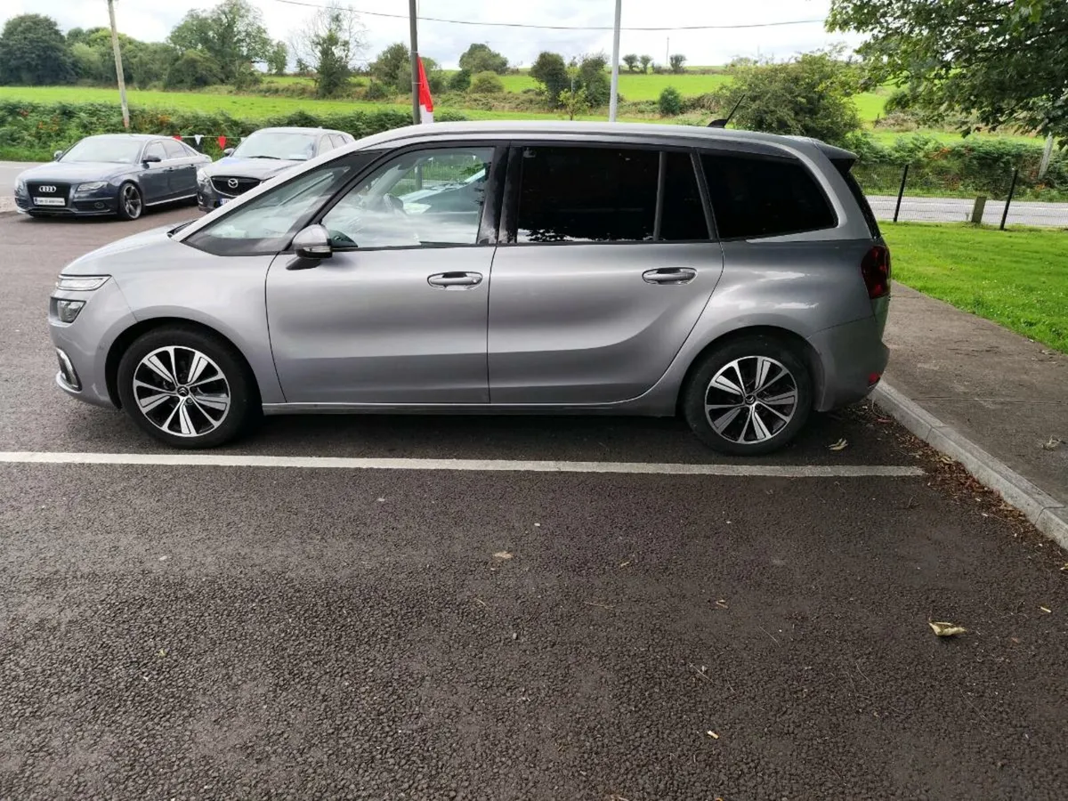 Citroen C4 Picasso 7 Seater - Image 1