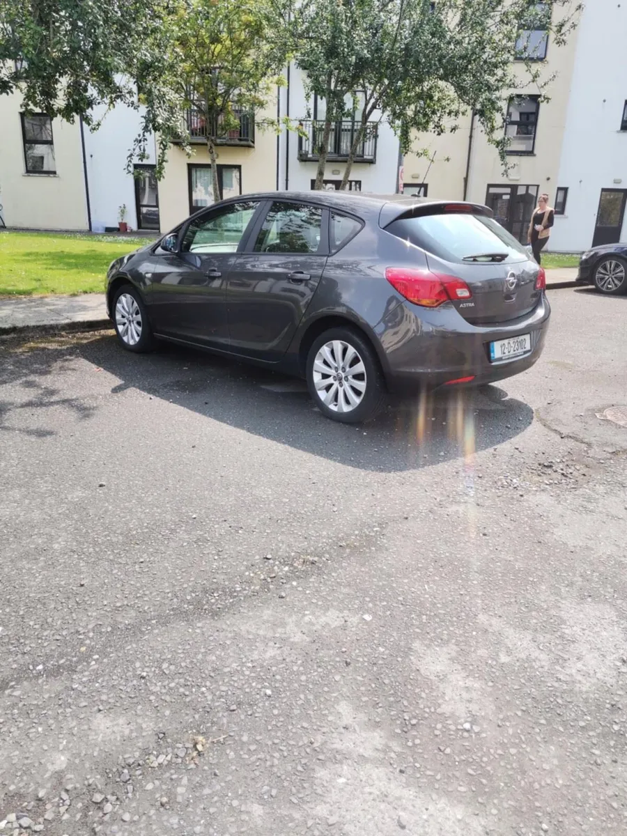 Opel Astra 1.3 ctdi - Image 4