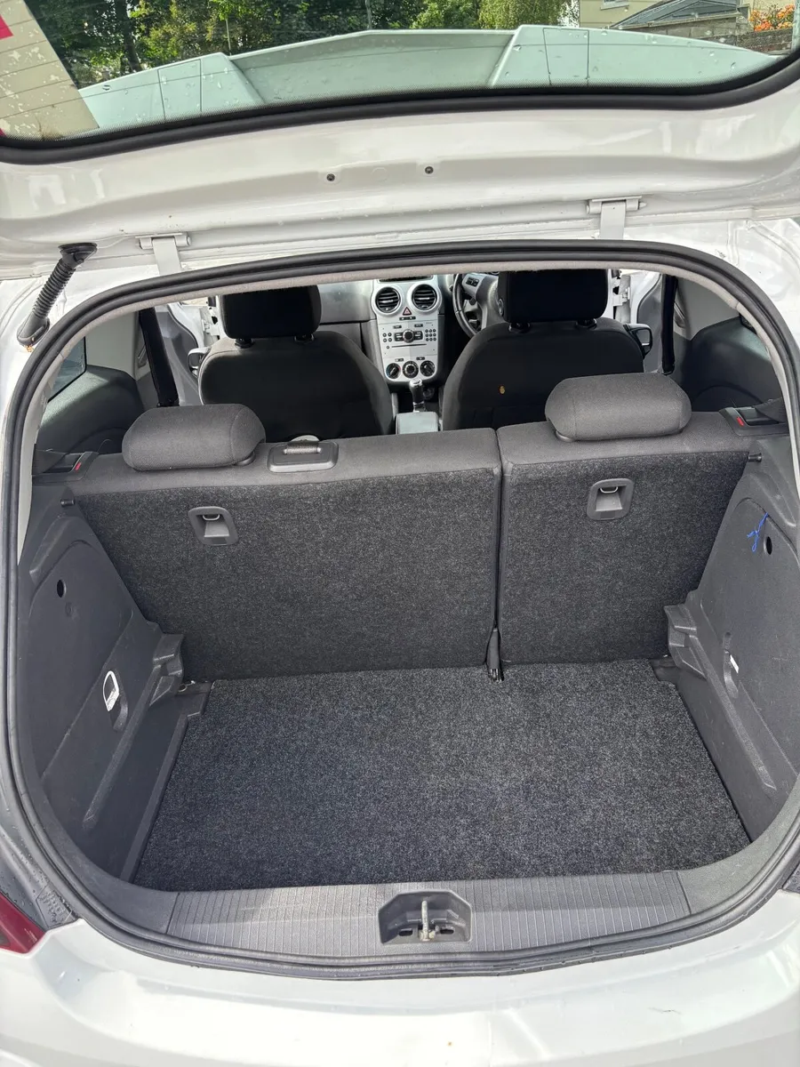 Vauxhall Corsa 2010 - Image 4