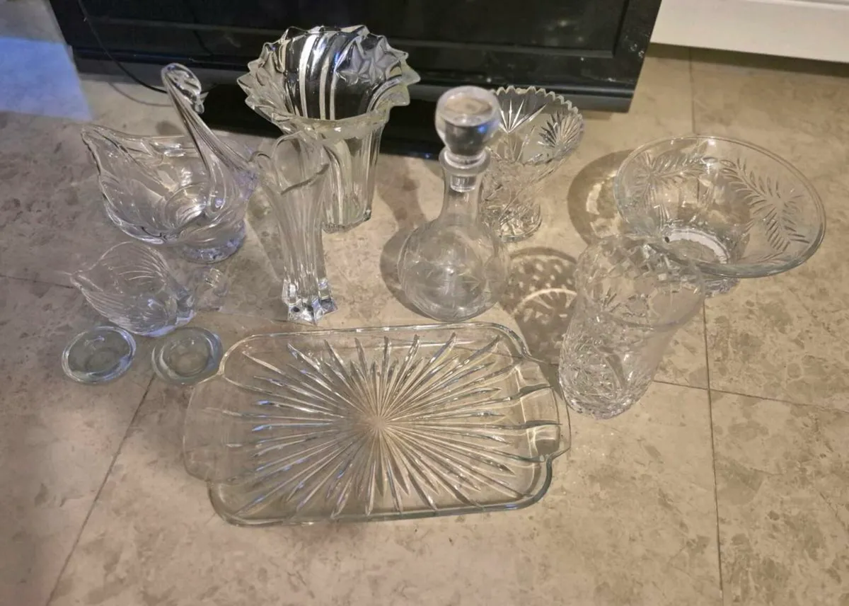 job lot of crystal  all beautiful pieces 
Dublin15 - Image 1