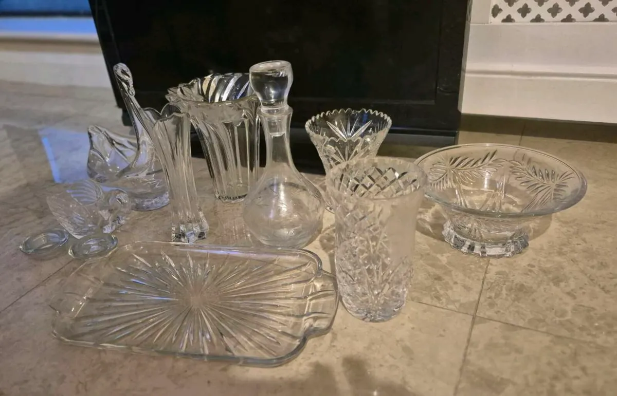 job lot of crystal  all beautiful pieces 
Dublin15 - Image 2