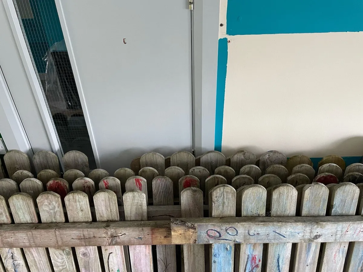 Timber Fence, Swing, Job lot of Timber - Image 3