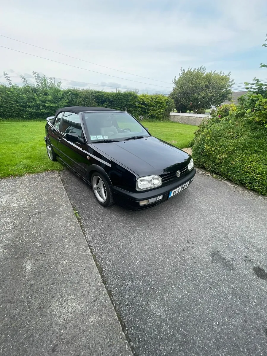 Volkswagen Golf 1994 - Image 1