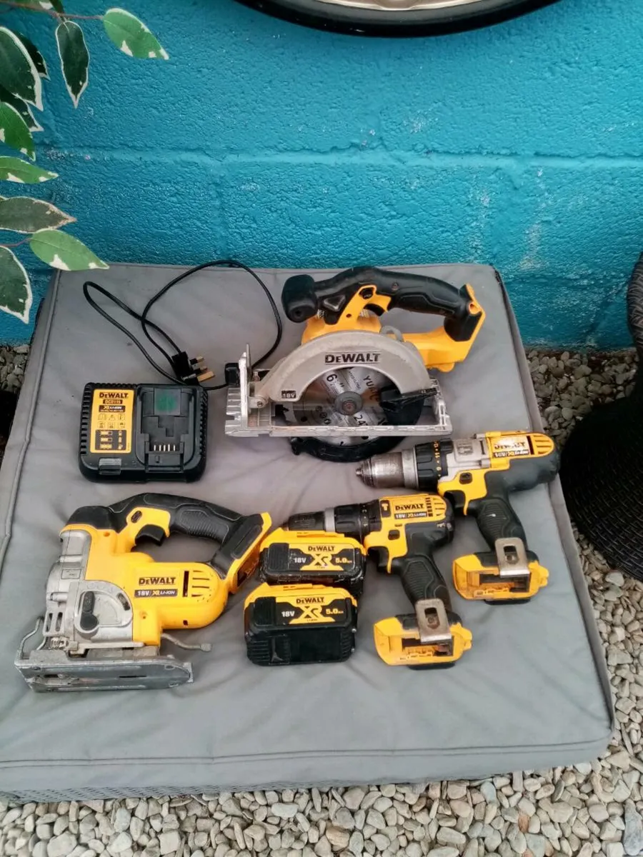 Dewalt 18v XR LI-ION Battery Tools - Image 1