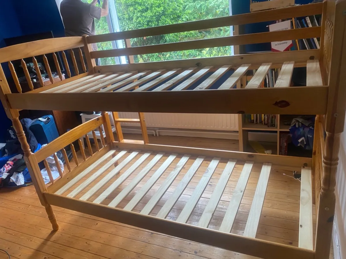 Bed - Image 3