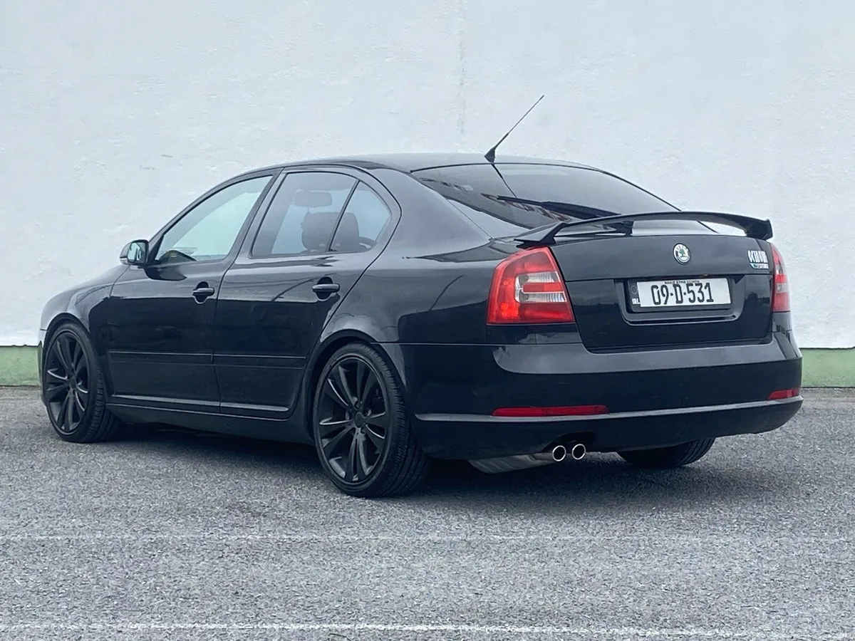 Skoda Octavia VRS 2.0 TDi - Image 3
