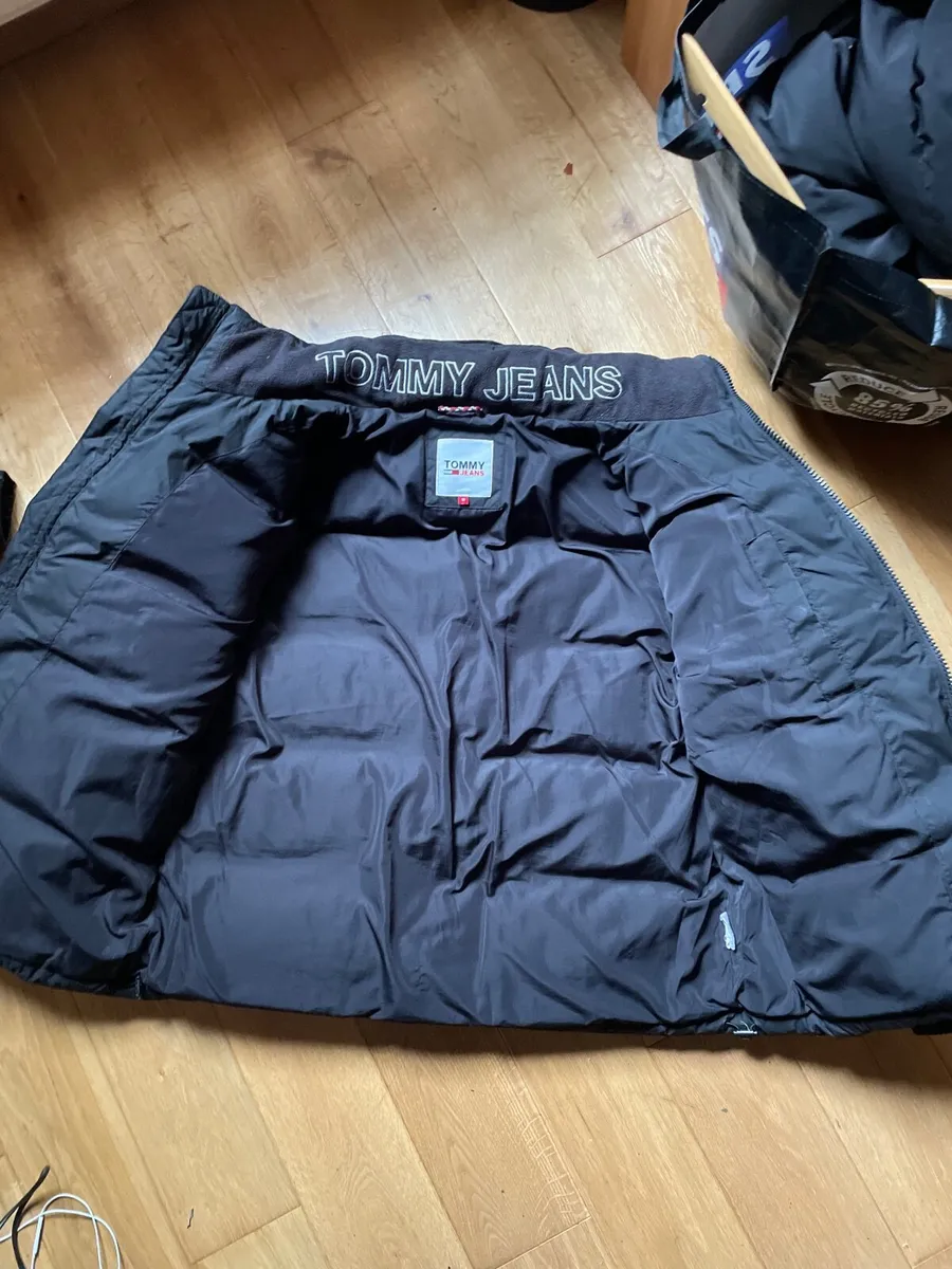 Tommy hilfigure and Moncler maya - Image 3