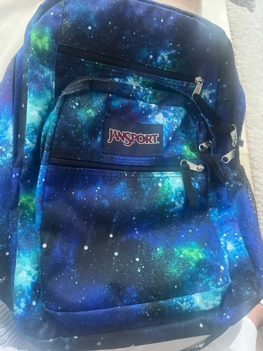 Jansport schoolbag - Image 1