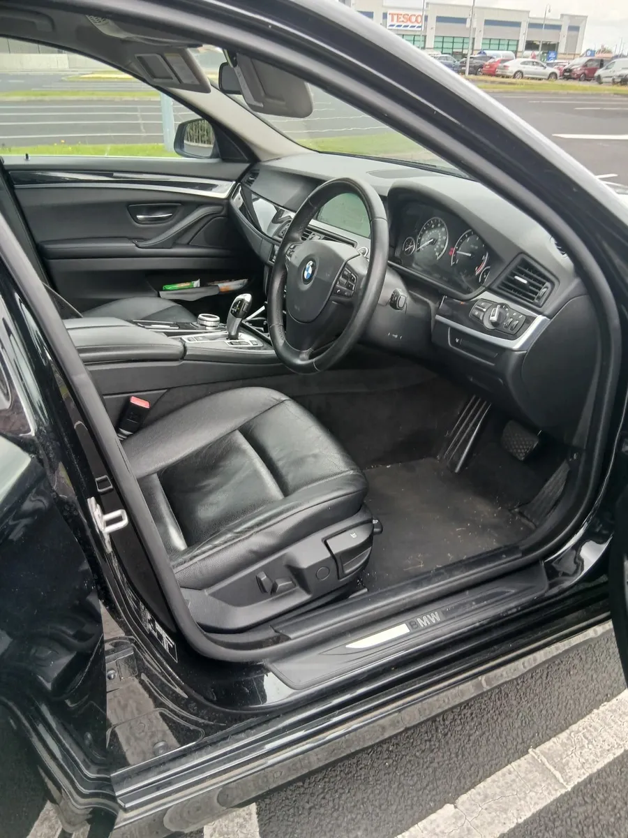 BMW 5-Series 2012 - Image 3