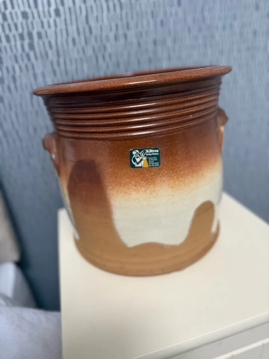 Kiltrea bridge pottery - Image 3