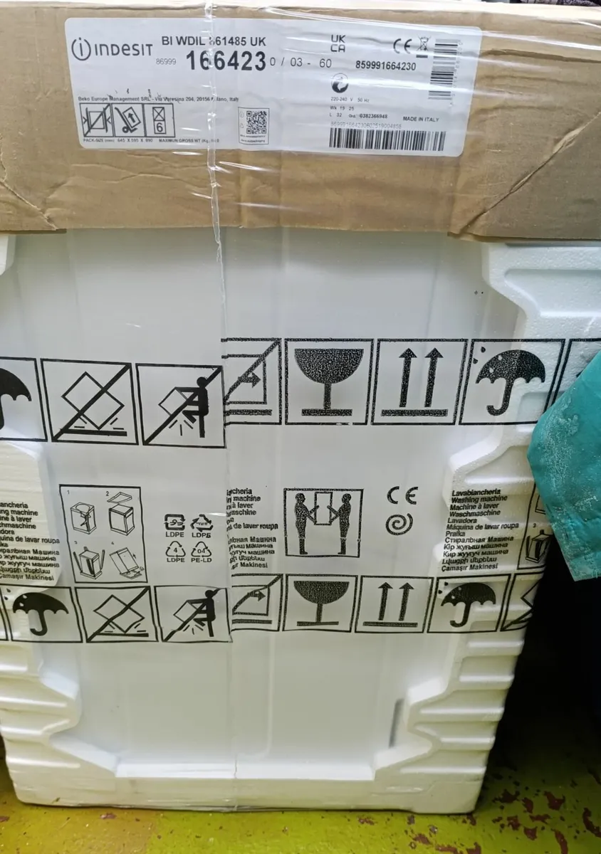 Indesit Integrated Washer Dryer - Image 2