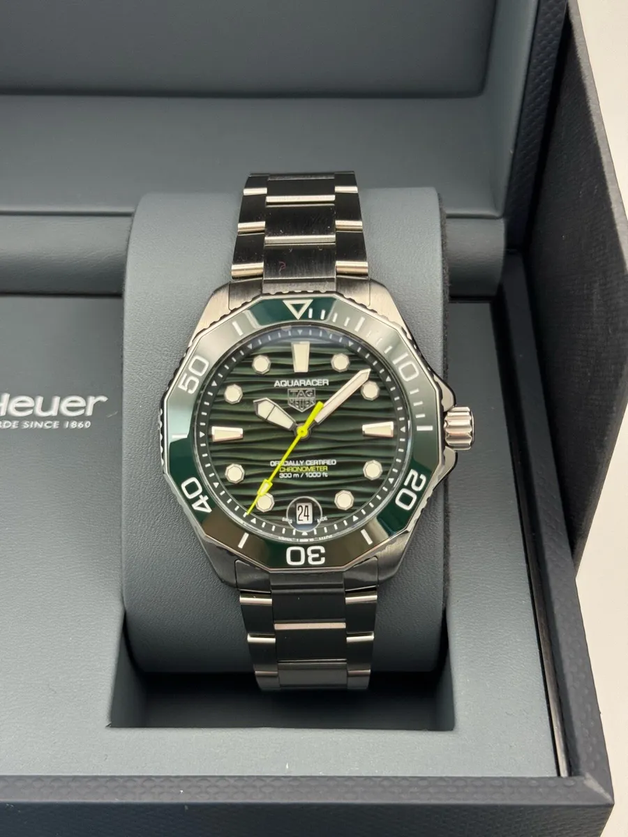 Tag Heuer Aquaracer 300 - Image 2