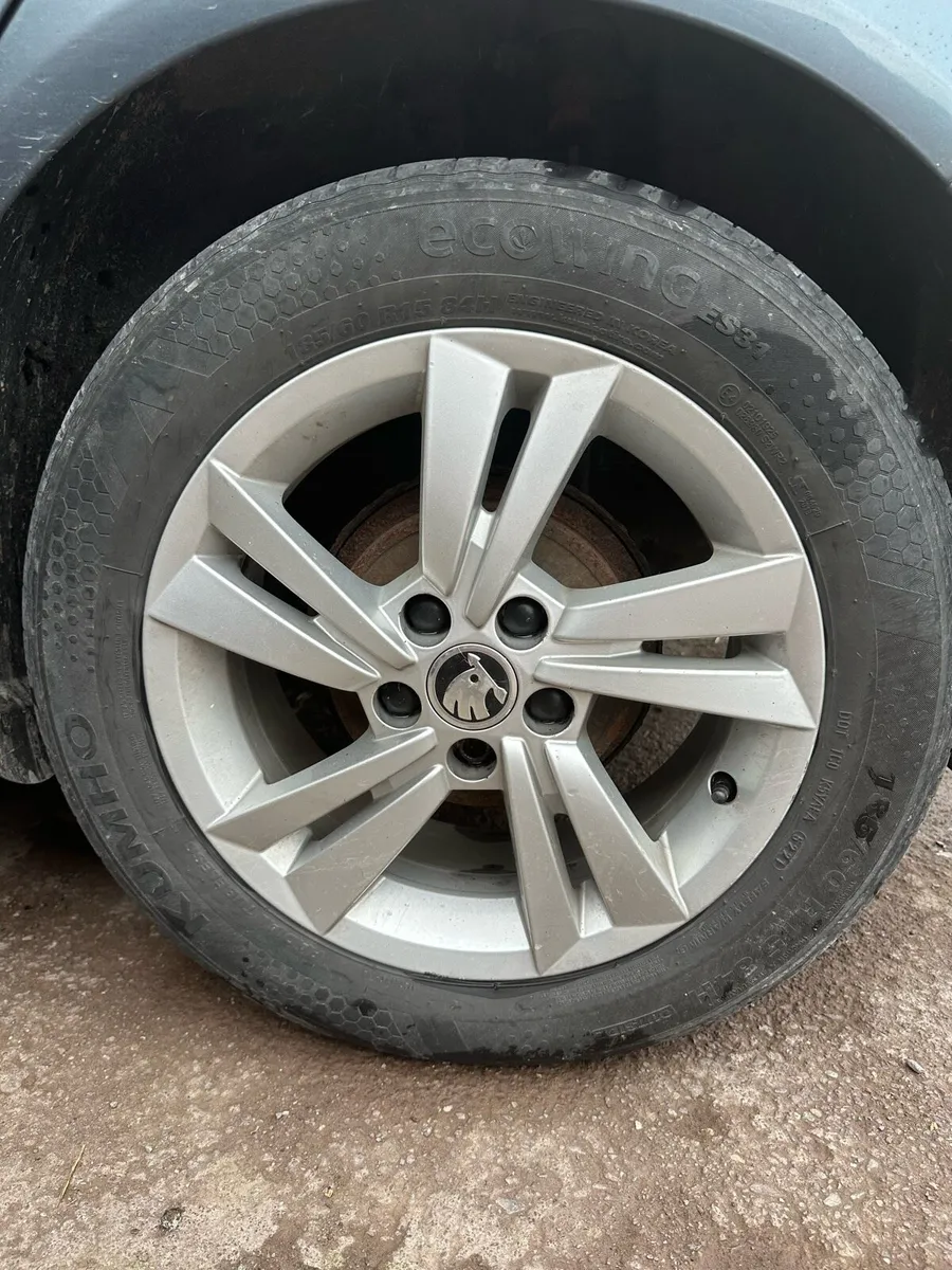 Skoda fabia alloys and tyres - Image 2