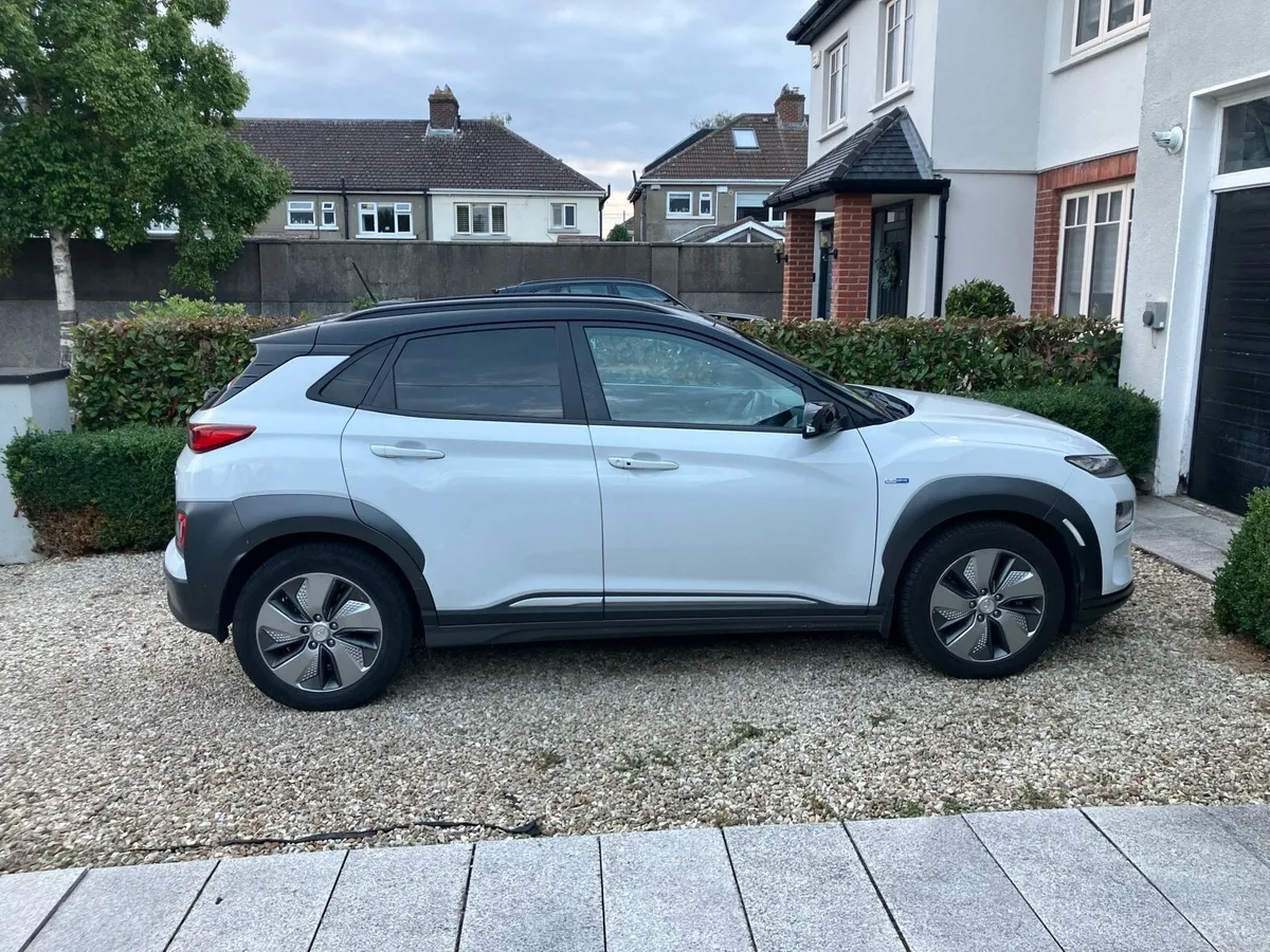 Hyundai Kona EV 64KW - Image 2